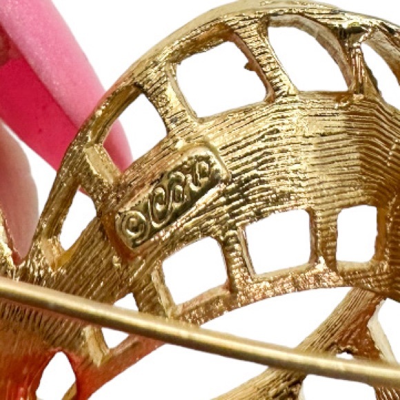 Vintage Coro Bow Brooch - Picture 6 of 7